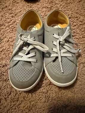 Livie & Luca Kids' Gray Lace-Up Sneakers size 11